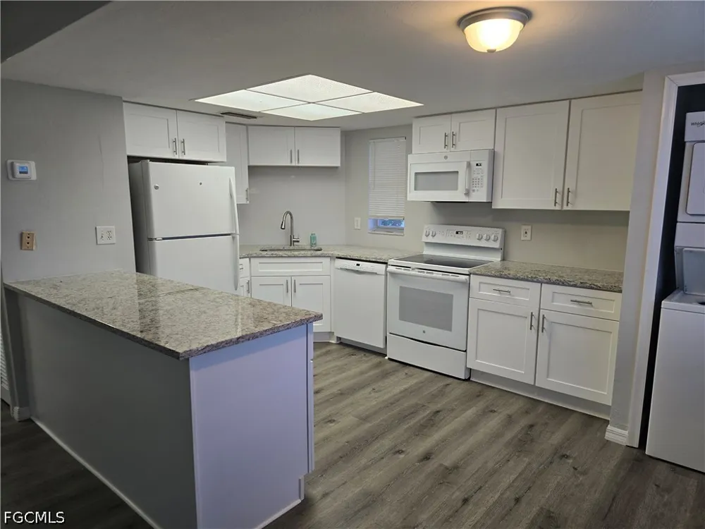 SW 16th Place #102 Cape Coral, FL 33914