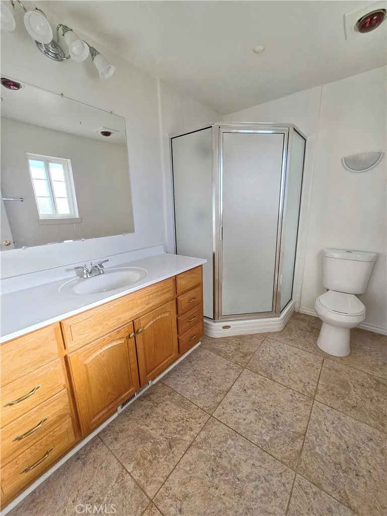29422 125th E Pearblossom, CA 93553