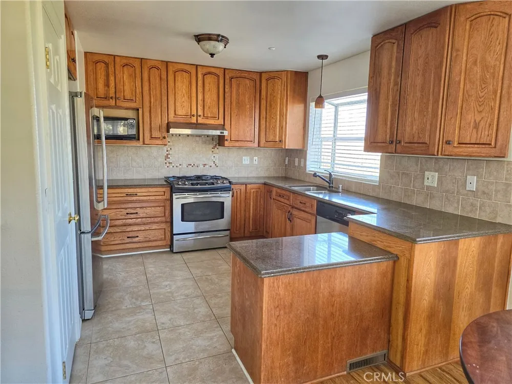29422 125th E Pearblossom, CA 93553