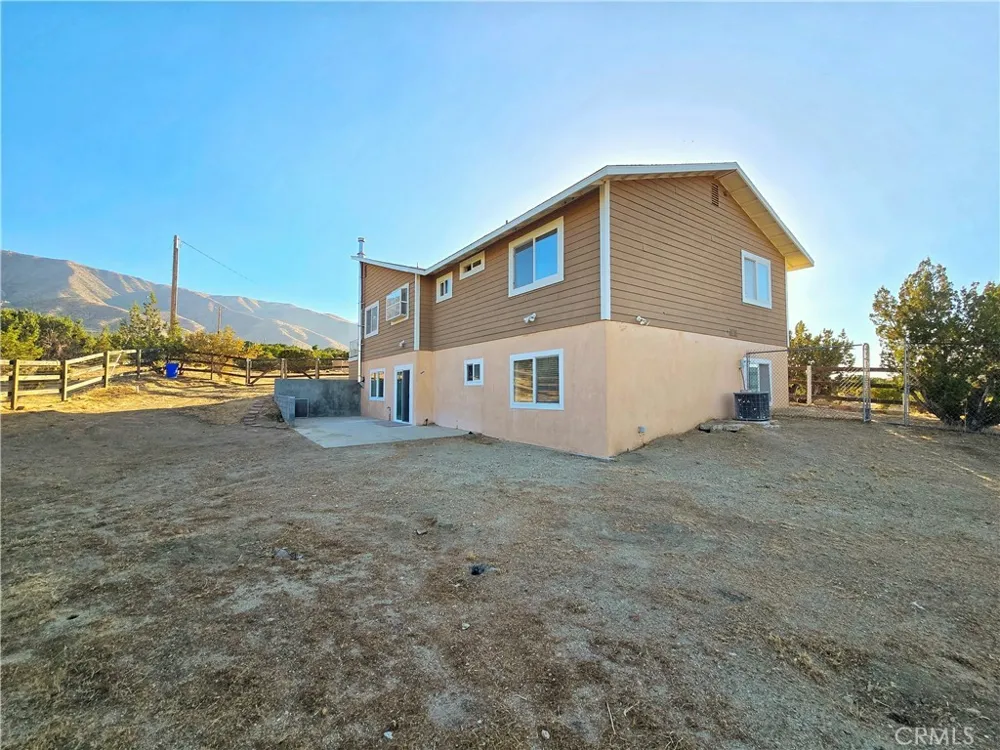 29422 125th E Pearblossom, CA 93553
