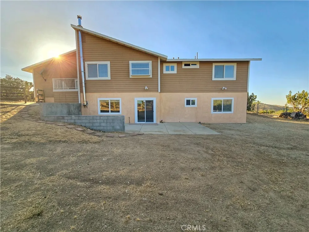 29422 125th E Pearblossom, CA 93553
