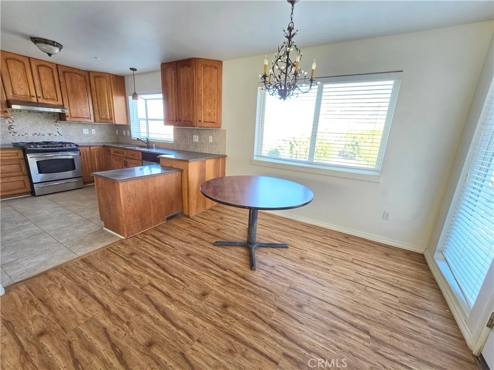 29422 125th E Pearblossom, CA 93553