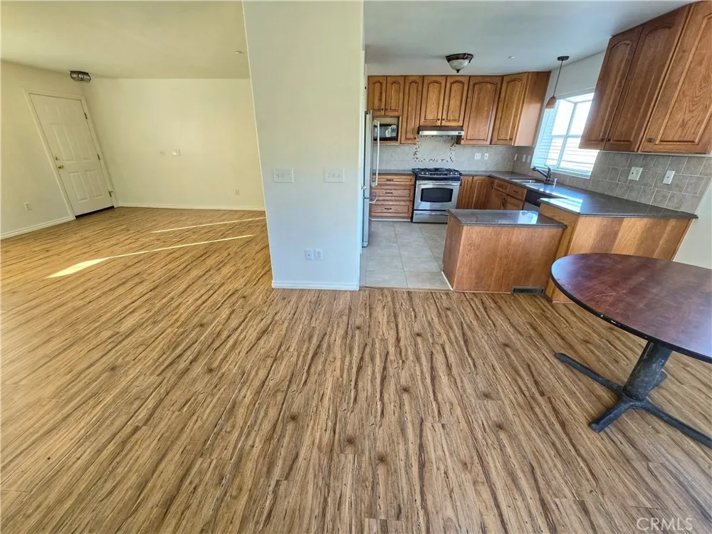 29422 125th E Pearblossom, CA 93553