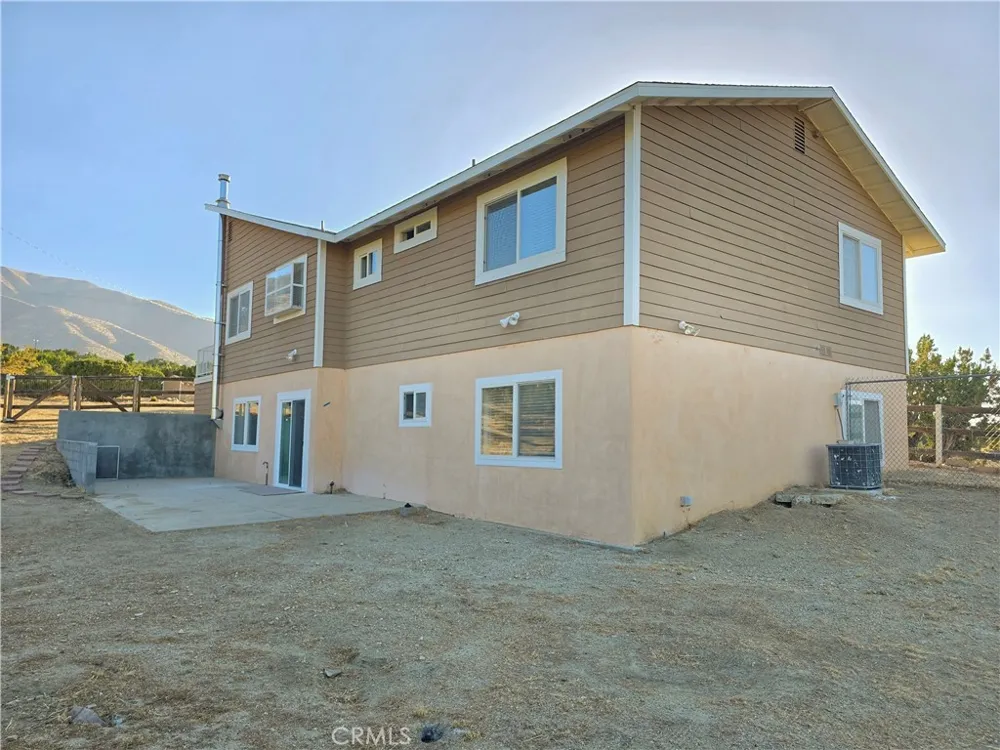 29422 125th E Pearblossom, CA 93553