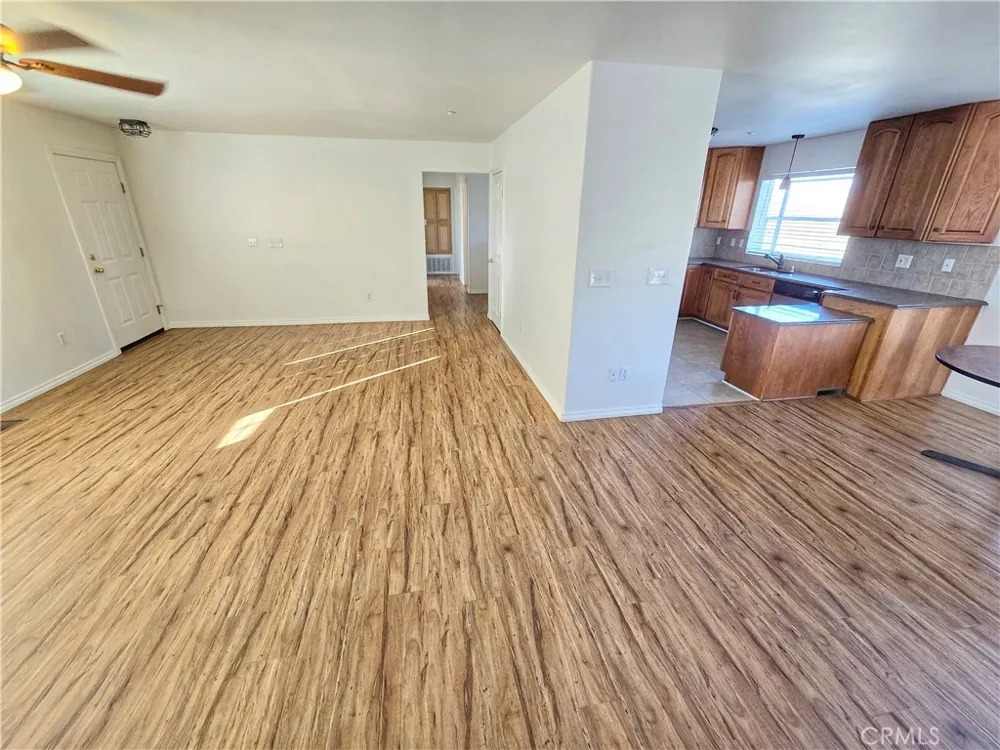 29422 125th E Pearblossom, CA 93553