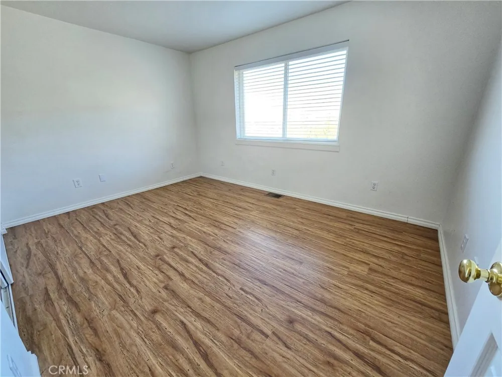 29422 125th E Pearblossom, CA 93553
