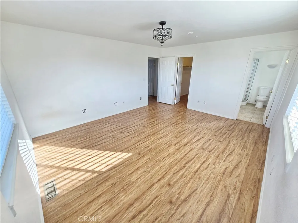 29422 125th E Pearblossom, CA 93553