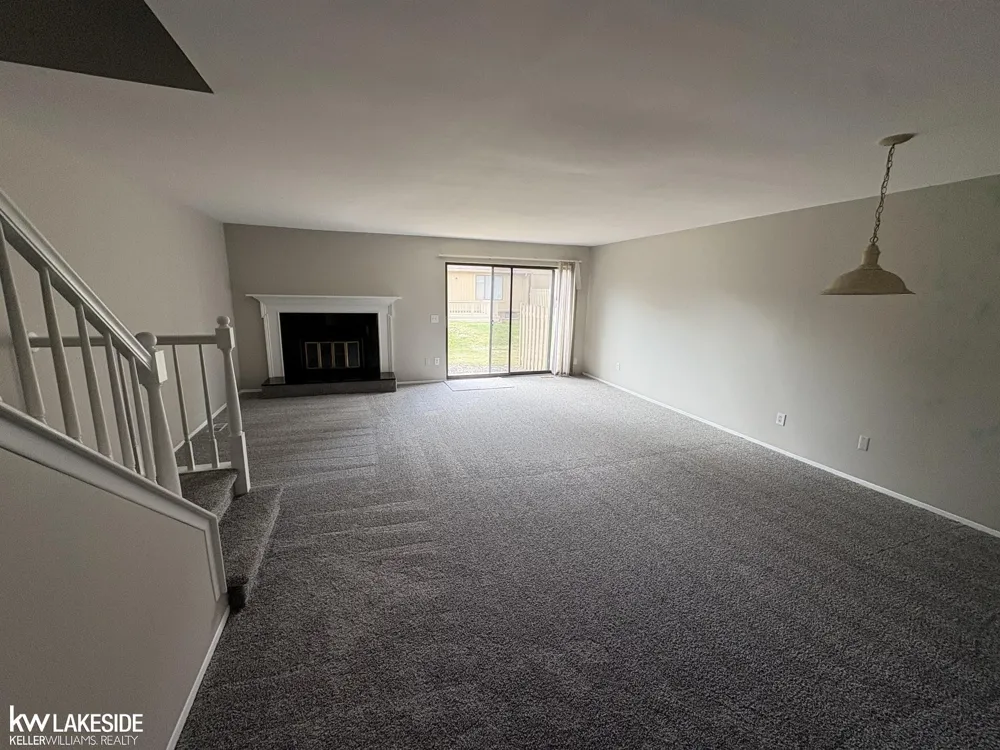 616 byron ct Road Rochester City, MI 48307