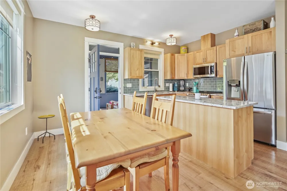 102 Firerock Lane Oroville, WA 98844
