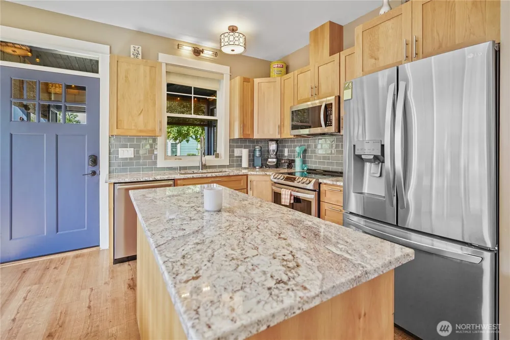 102 Firerock Lane Oroville, WA 98844