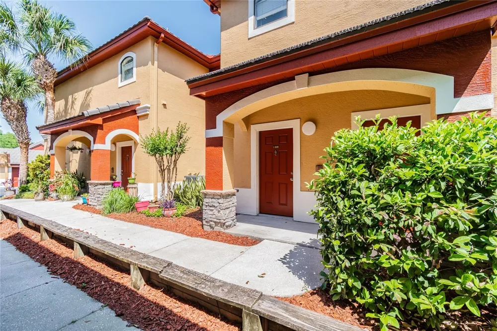 2265 PORTOFINO PLACE #21-212 Palm Harbor, FL 34683
