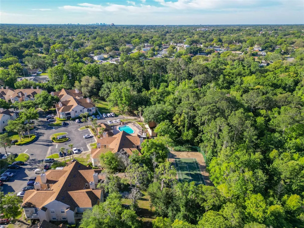 665 YOUNGSTOWN PARKWAY #262 Altamonte Springs, FL 32714