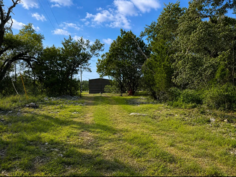 300 Live Oak Hills Court San Marcos, TX 78666
