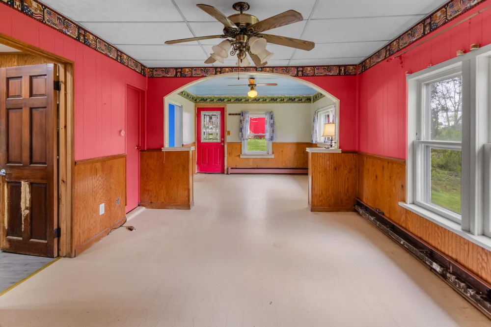 219 Water Street Jonesville, MI 49250