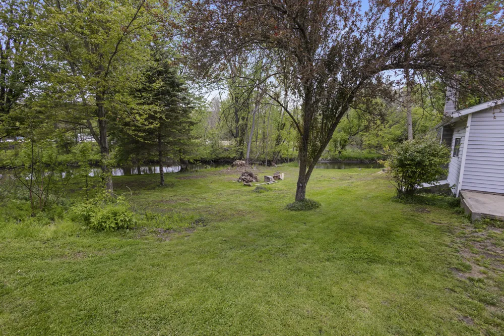 219 Water Street Jonesville, MI 49250