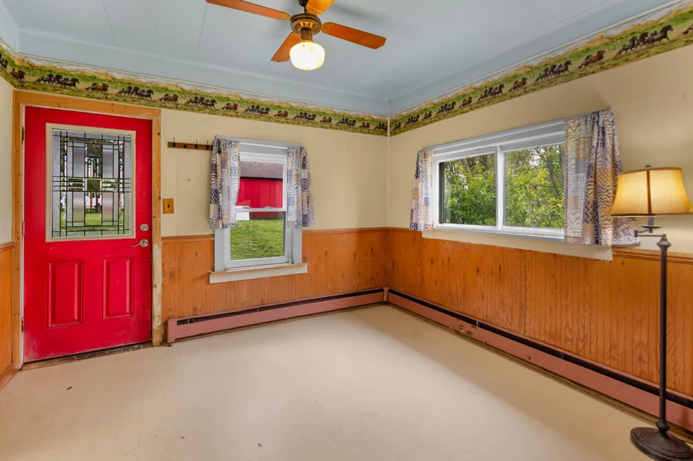 219 Water Street Jonesville, MI 49250