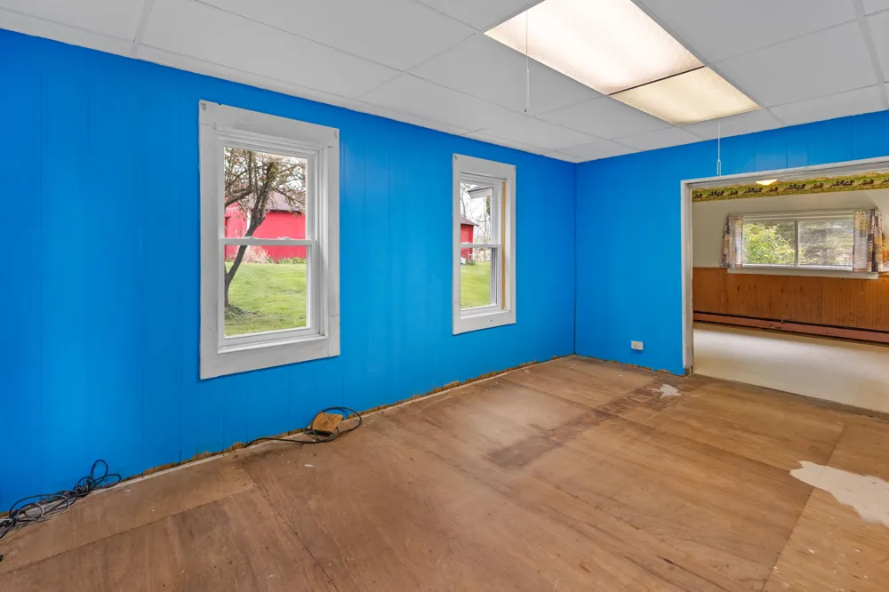 219 Water Street Jonesville, MI 49250