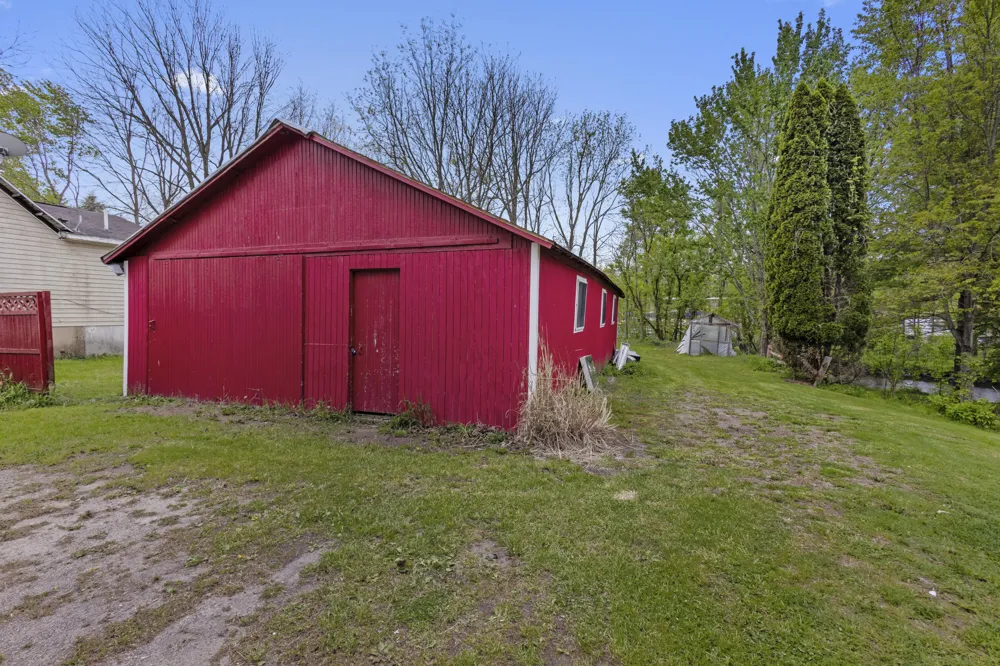 219 Water Street Jonesville, MI 49250