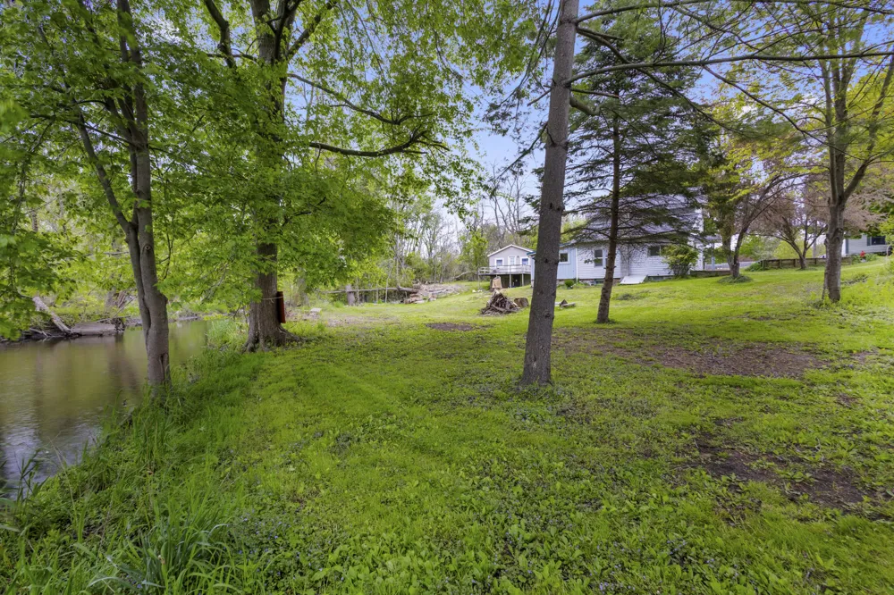 219 Water Street Jonesville, MI 49250