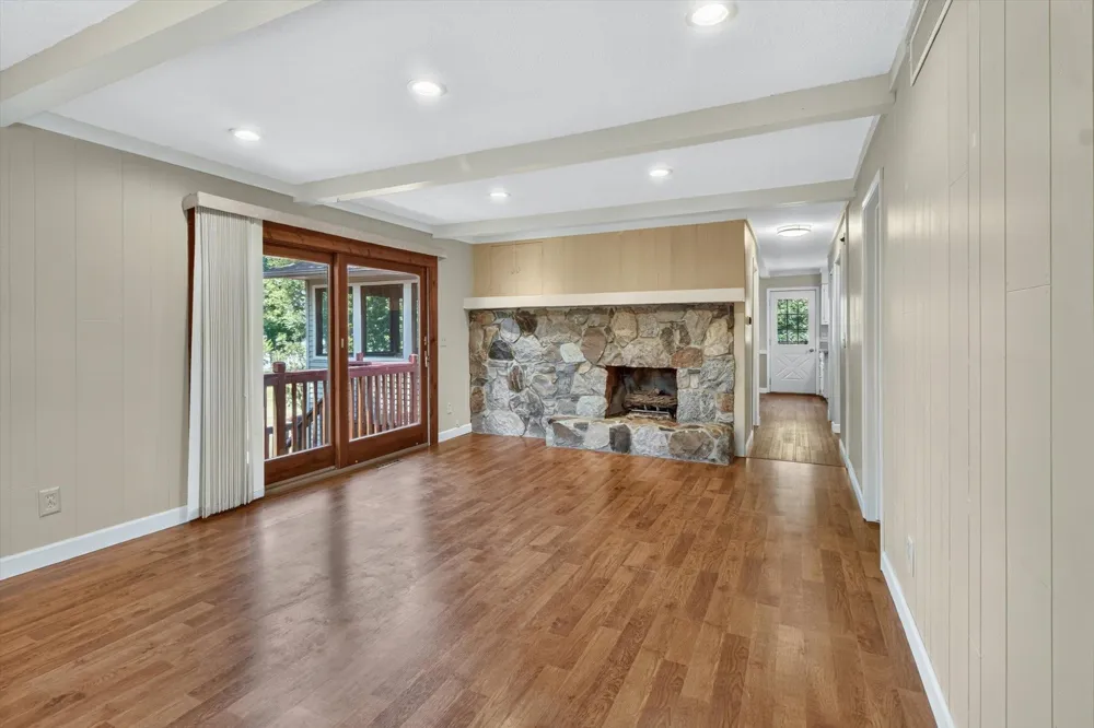1132 Clubhouse Drive Broomfield Township, MI 48893