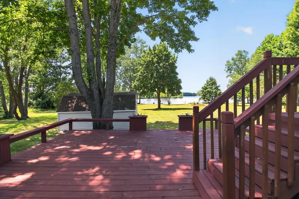1132 Clubhouse Drive Broomfield Township, MI 48893