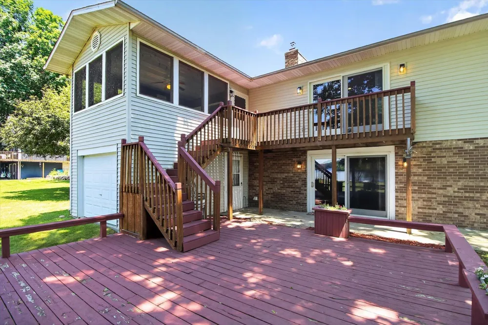 1132 Clubhouse Drive Broomfield Township, MI 48893