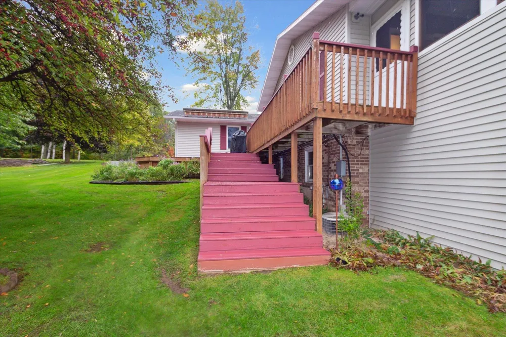 1132 Clubhouse Drive Broomfield Township, MI 48893