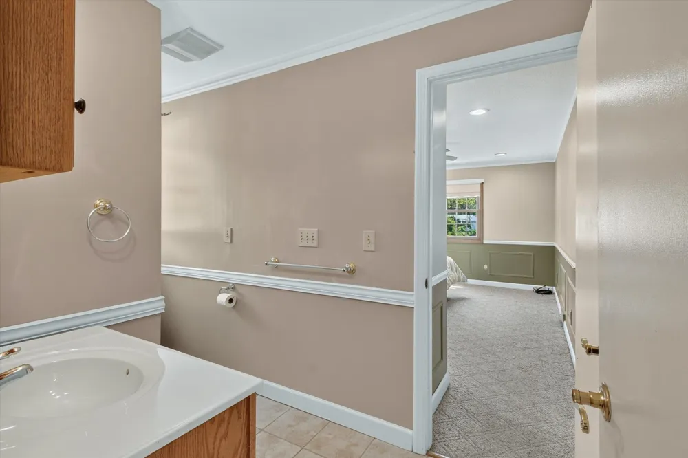 1132 Clubhouse Drive Broomfield Township, MI 48893