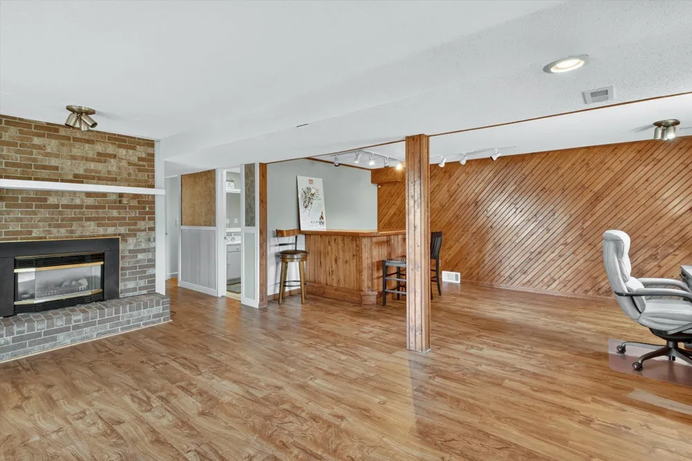 1132 Clubhouse Drive Broomfield Township, MI 48893
