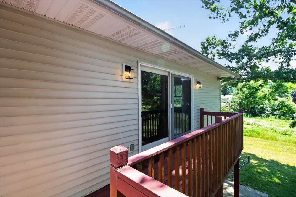 1132 Clubhouse Drive Broomfield Township, MI 48893