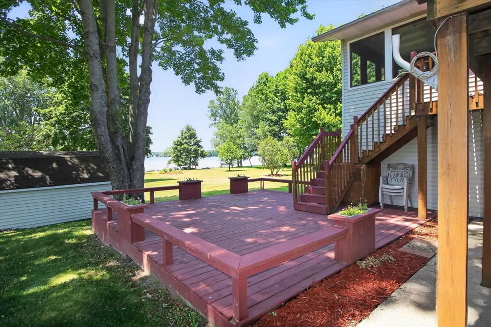 1132 Clubhouse Drive Broomfield Township, MI 48893
