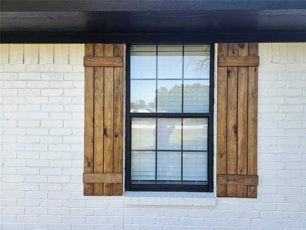200 E Charles Street Riesel, TX 76682