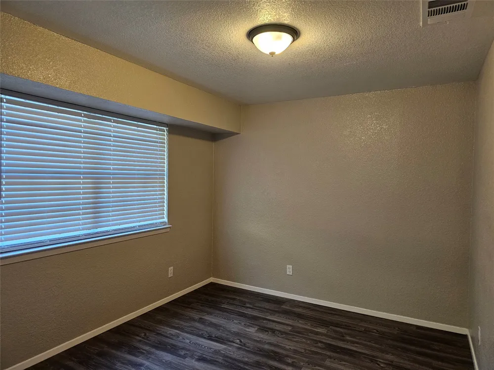 200 E Charles Street Riesel, TX 76682