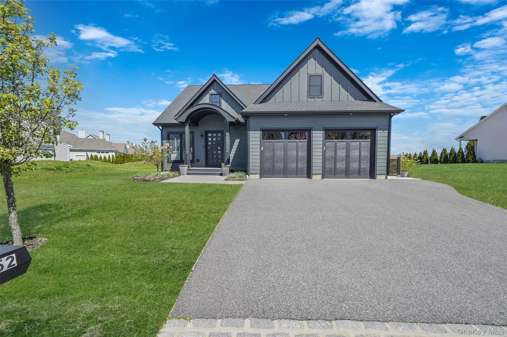 52 Tyler Drive Riverhead, NY 11901