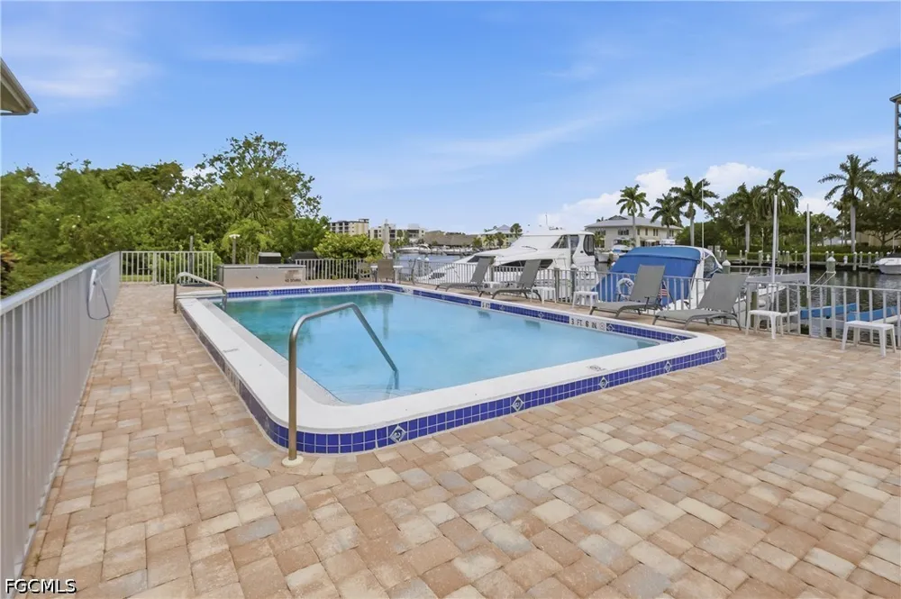 Key Drive #105 North Fort Myers, FL 33903