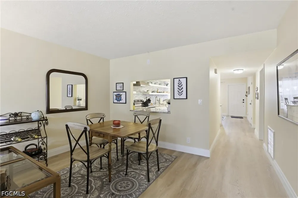 Key Drive #105 North Fort Myers, FL 33903