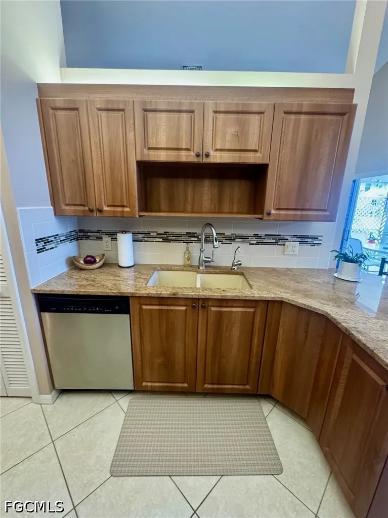 Admiral Court Fort Myers, FL 33912