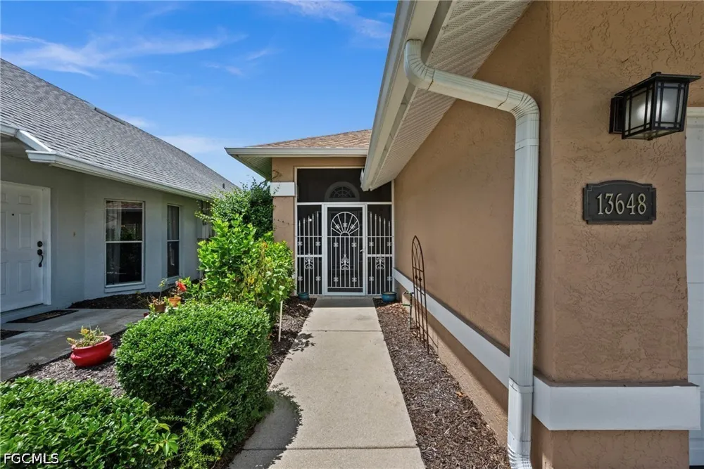 Admiral Court Fort Myers, FL 33912