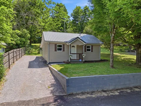 121 Sharp Road