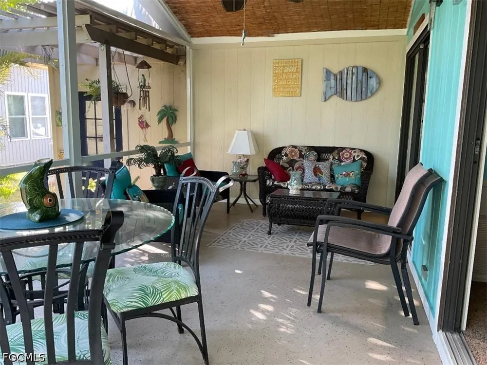 Avenida Del Tura North Fort Myers, FL 33903