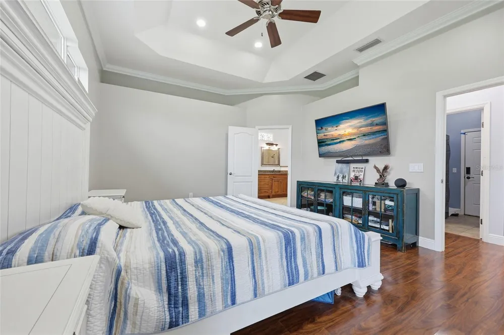 25672 NW 173RD AVENUE High Springs, FL 32643