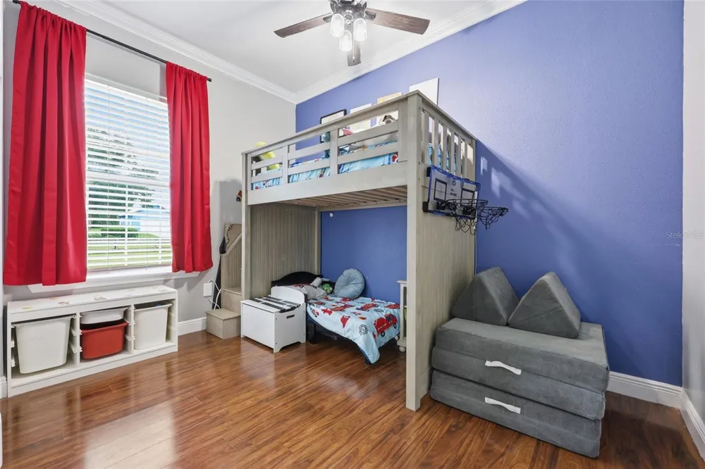 25672 NW 173RD AVENUE High Springs, FL 32643