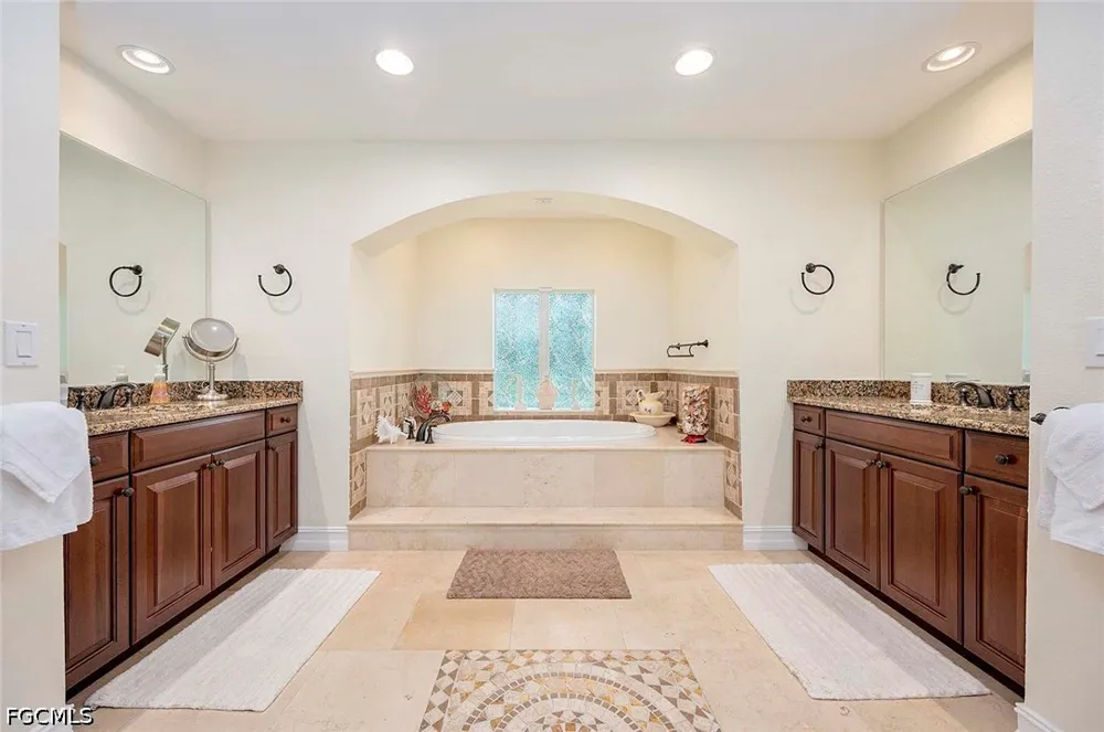 SW 8th Court Cape Coral, FL 33914