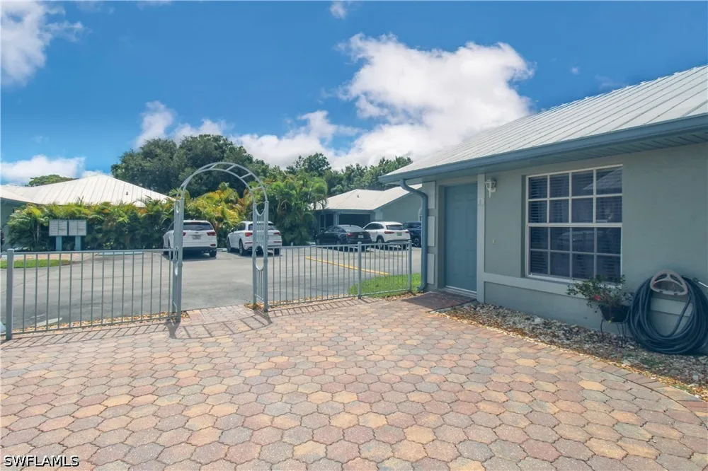 Vista Garden Way #B Naples, FL 34112