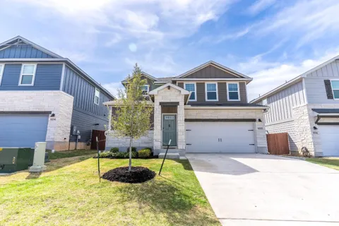 600 Loriner Way