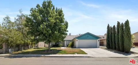 2156 Knollwood Court