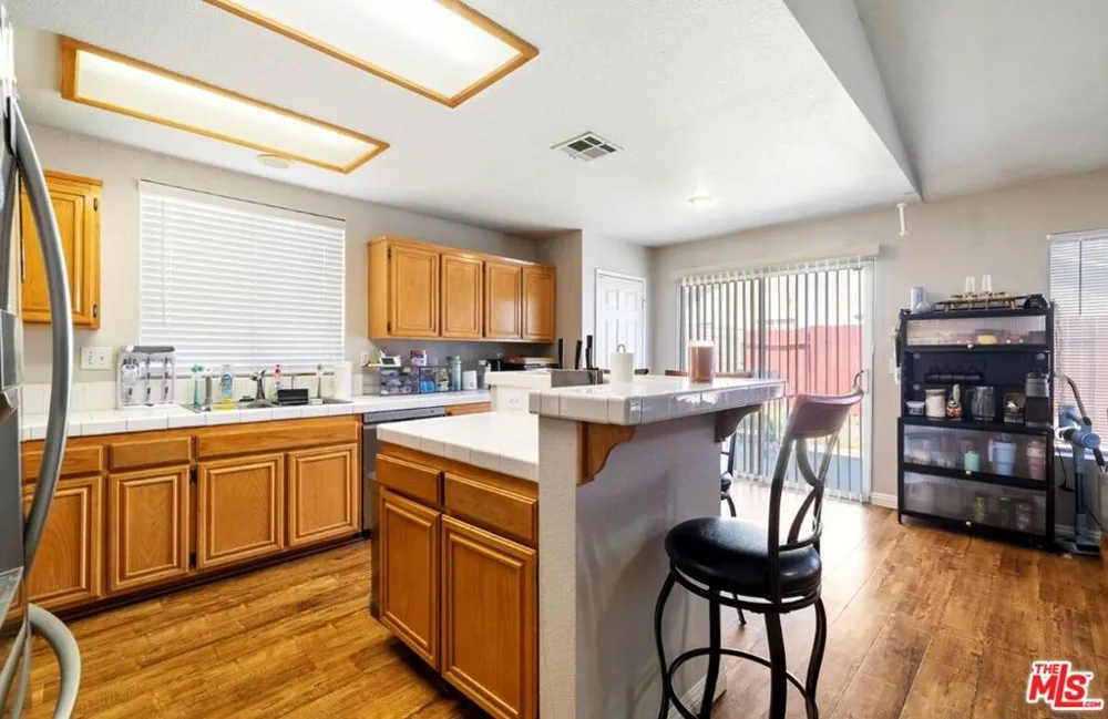 2156 Knollwood Court Rosamond, CA 93560