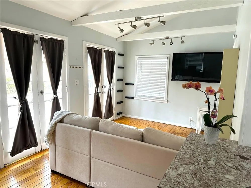 435 8th Street Hermosa Beach, CA 90254
