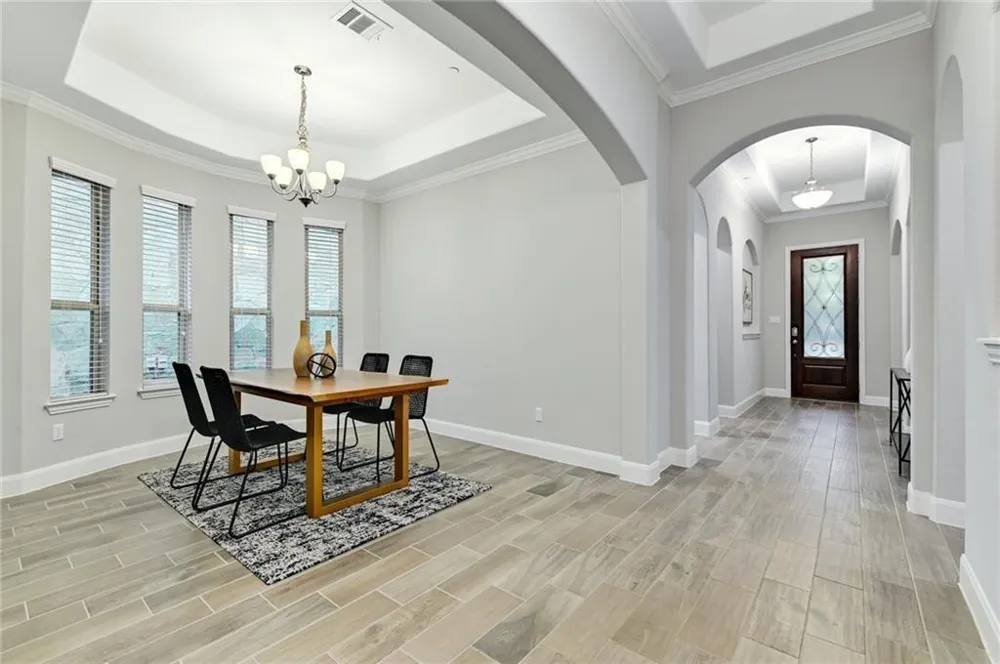 204 Maxwell Way Austin, TX 78738
