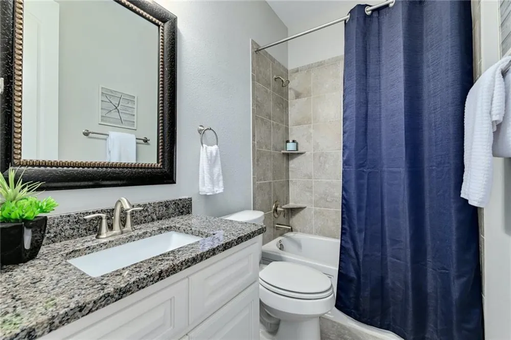 204 Maxwell Way Austin, TX 78738